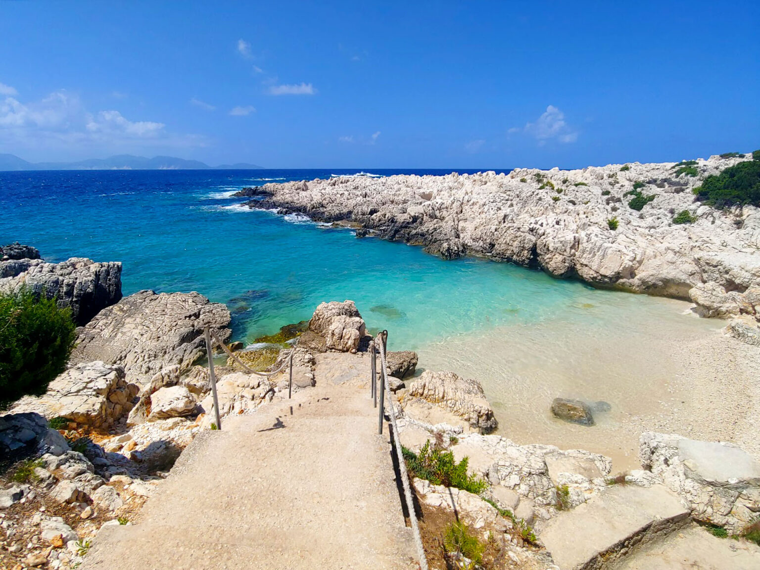 an image that shows the beauty of Alaties Beach Kefalonia.